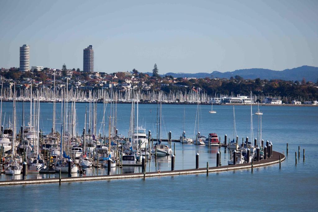 Vr Takapuna Hotel Auckland