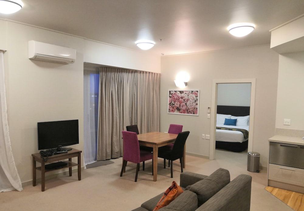 Vr Takapuna 5*