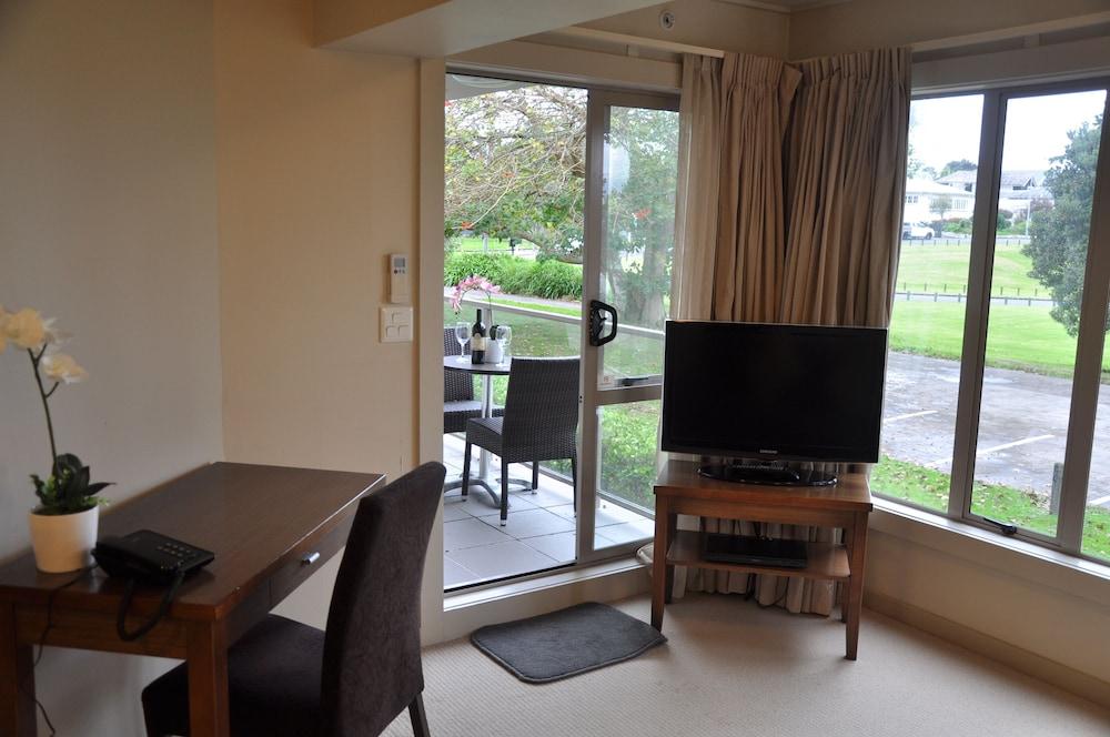 Vr Takapuna Auckland