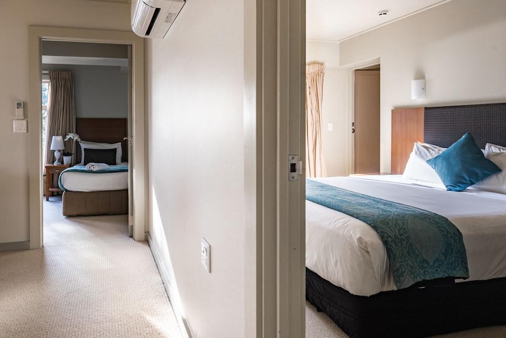 Vr Takapuna Hotel