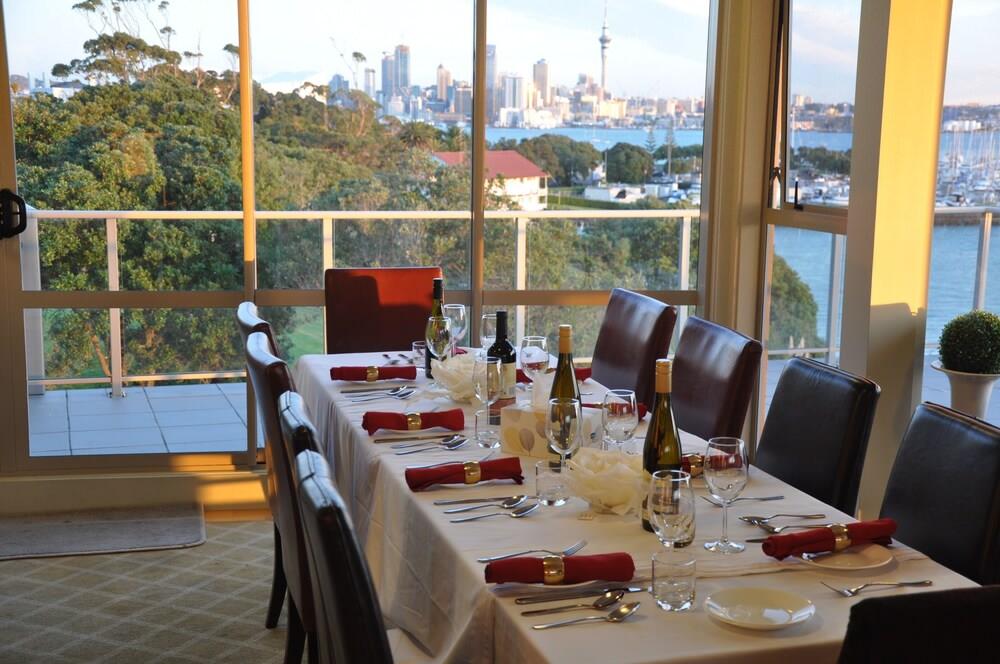 Vr Takapuna Auckland