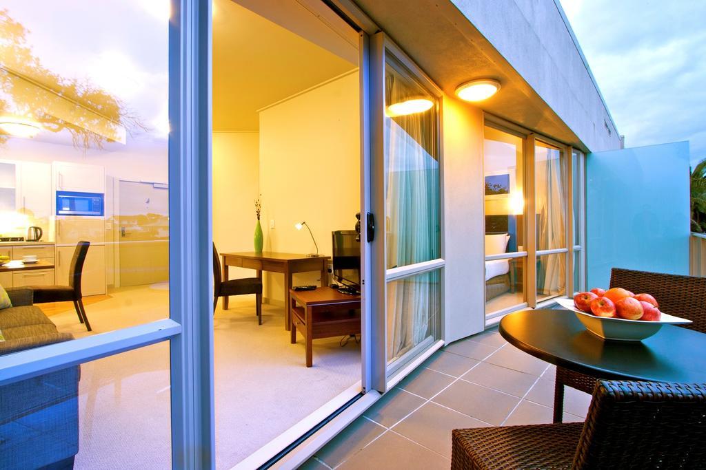 Vr Takapuna Hotel Auckland